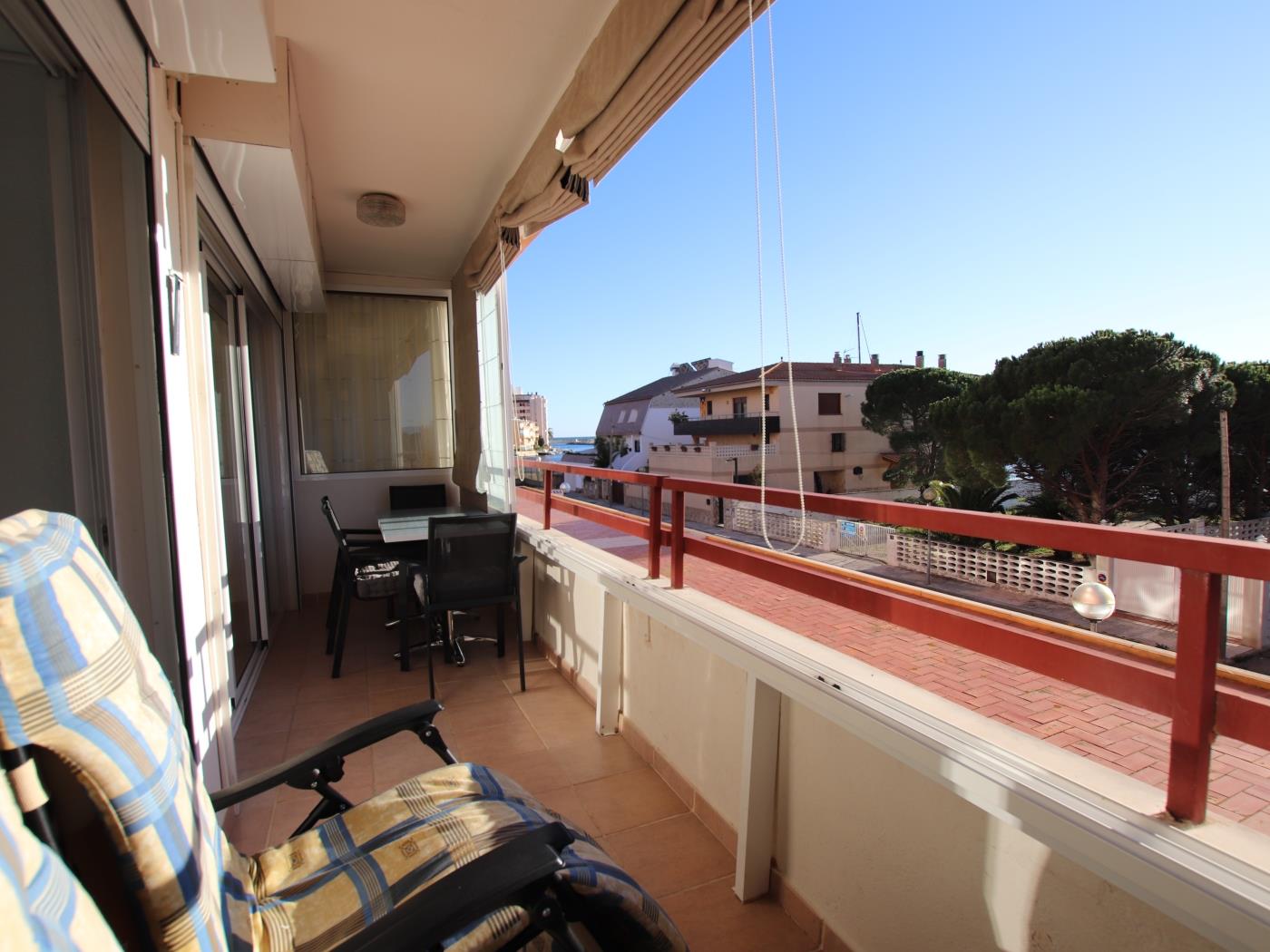 2 Bedroom apartment with sea view 0038 in ROSES