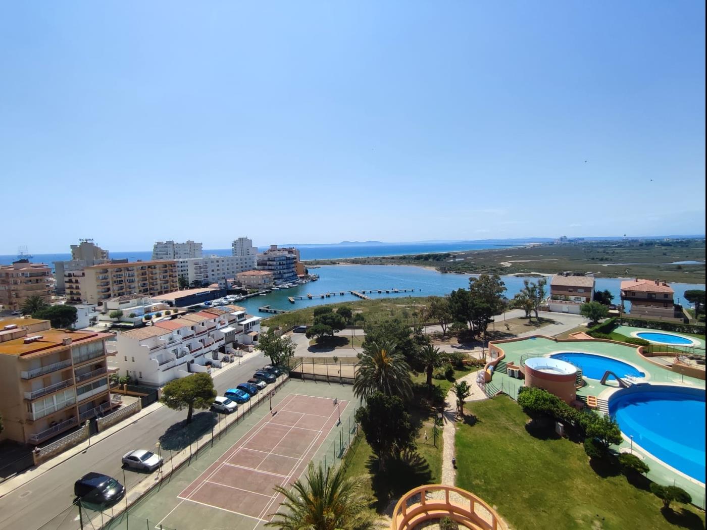 1 Bedroom apartment with sea view and pool 00710 in ROSES