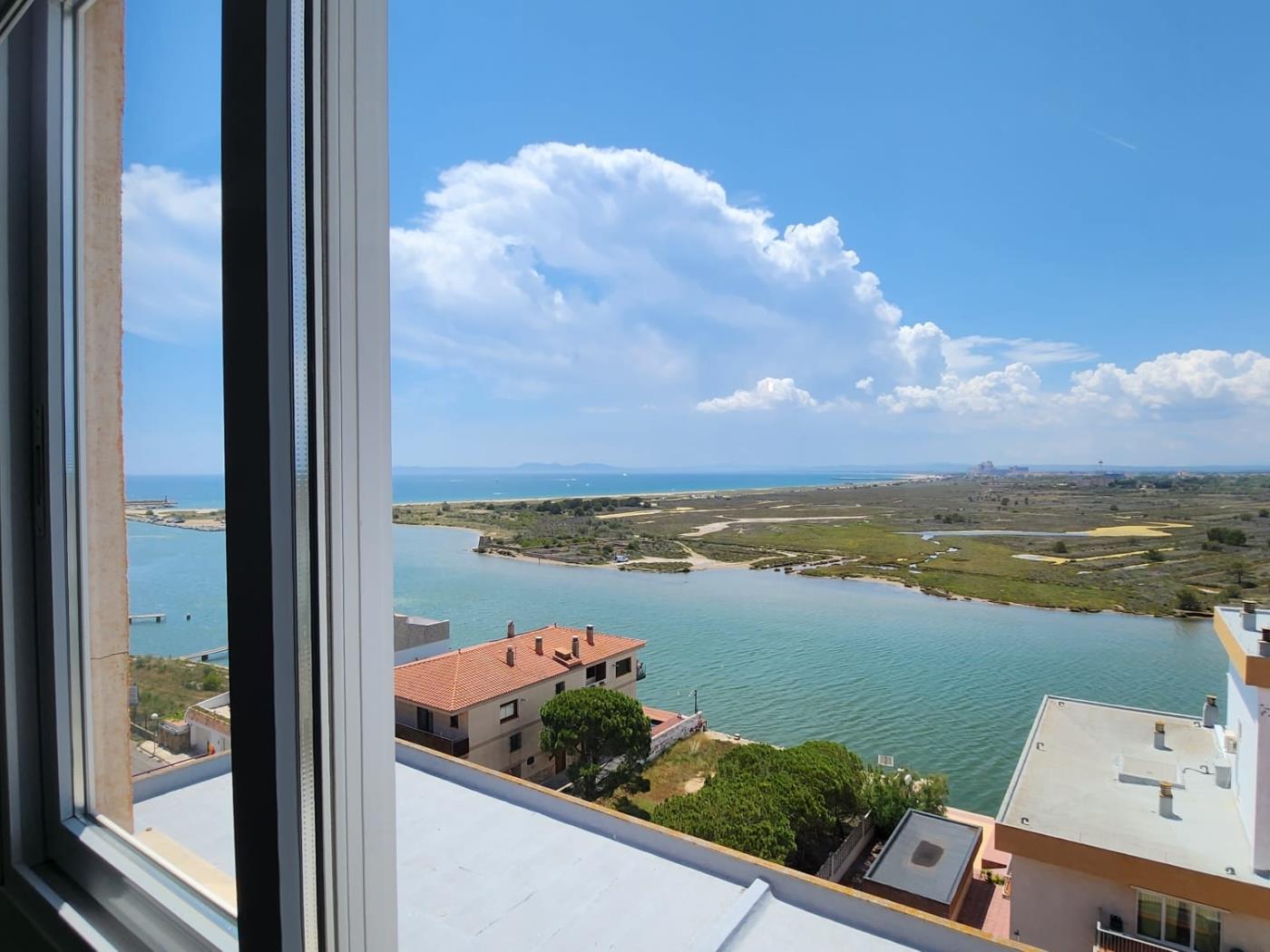 2 Bedroom apartment with sea view and pool 00751 in ROSES