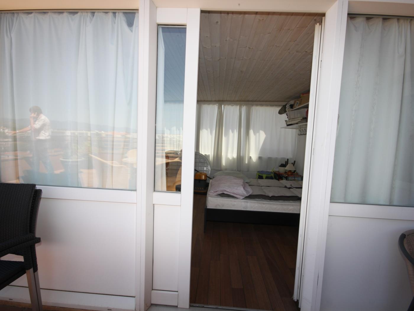 Apartament 2 dormitori amb vistes al mar i piscinas 0501 a ROSES