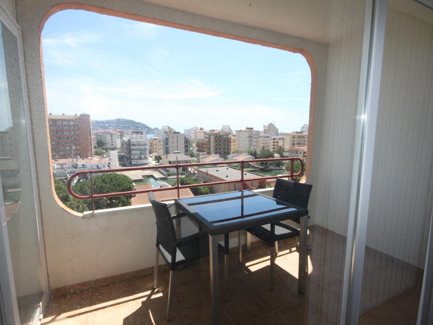 2 Bedroom apartment with sea view and pool 0501 in ROSES